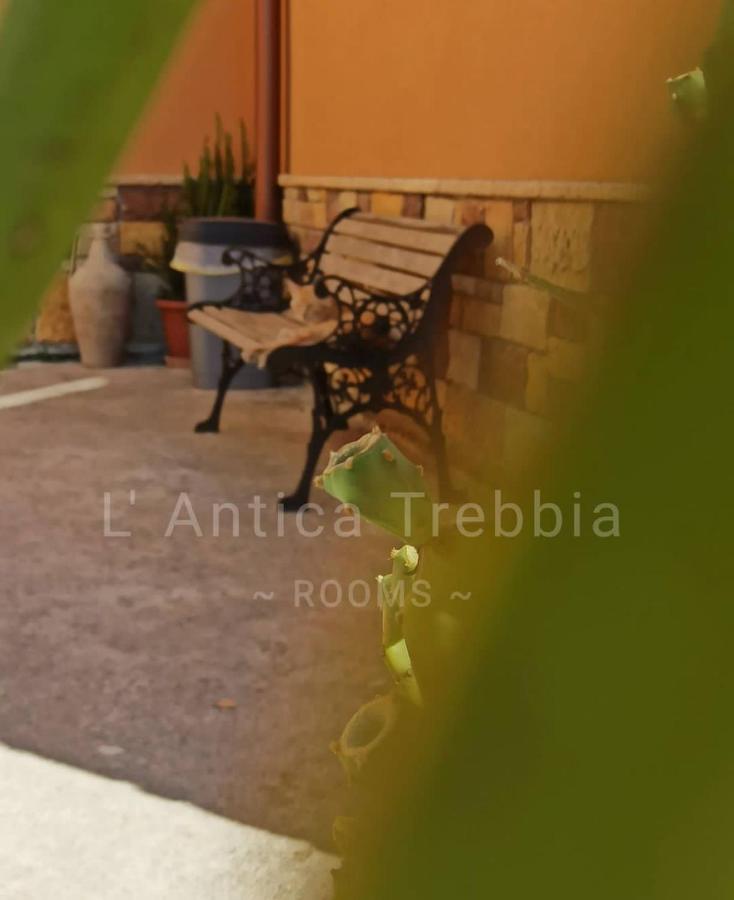 L' Antica Trebbia - Rooms 칼타니세타 외부 사진